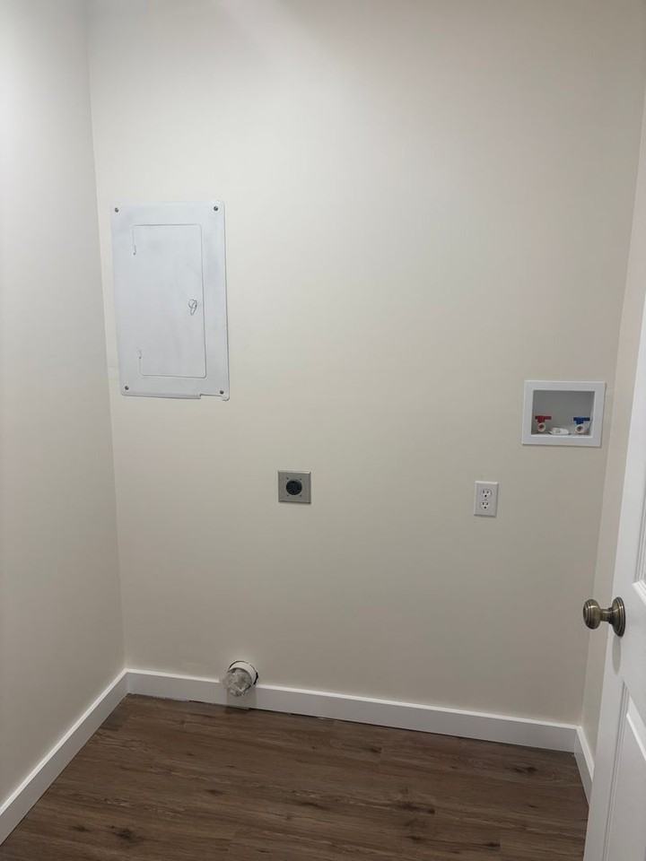 218 218 NE Ave - Photo 6 of 15