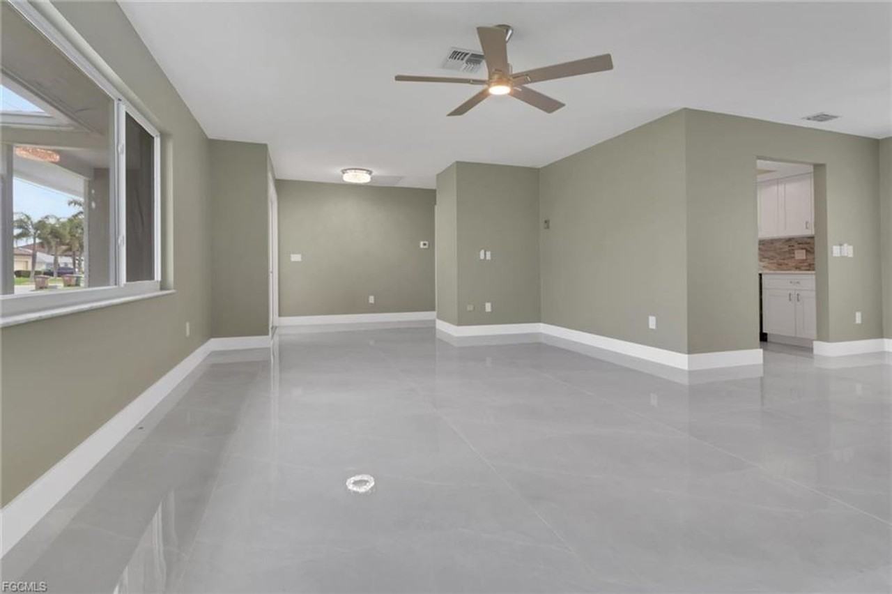 1004 Sw 51st Ter - Photo 5 of 24