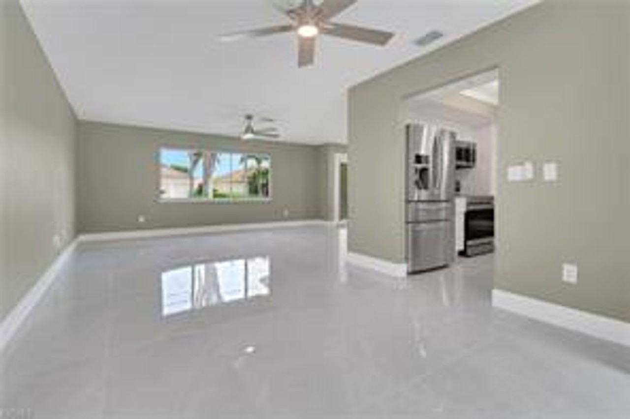 1004 Sw 51st Ter - Photo 6 of 24