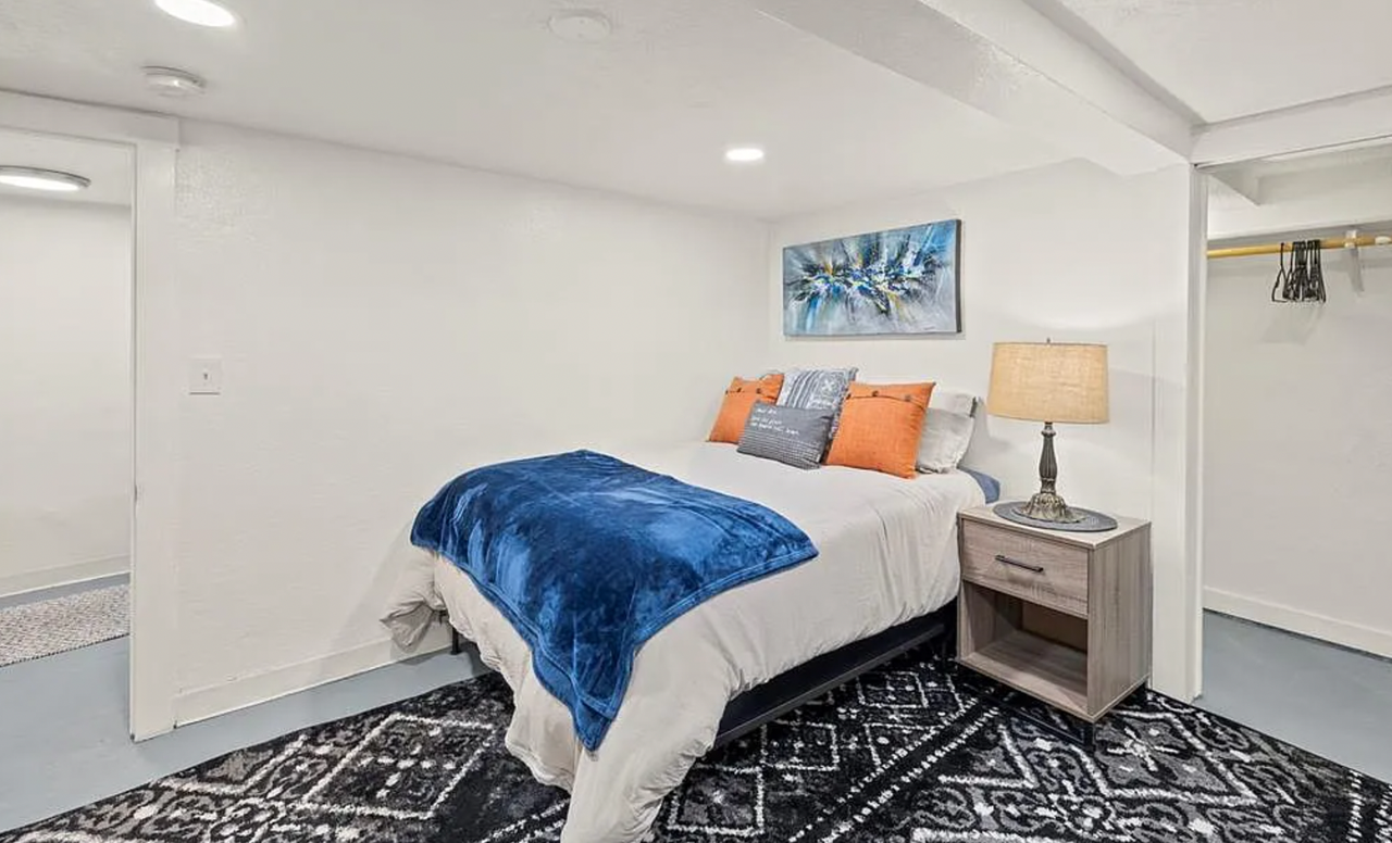 1904 Sheldon Avenue - Photo 3 of 11