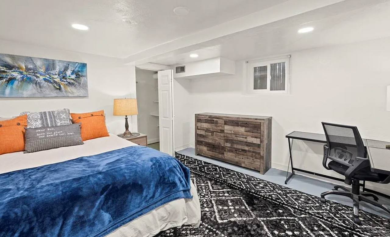 1904 Sheldon Avenue - Photo 5 of 11