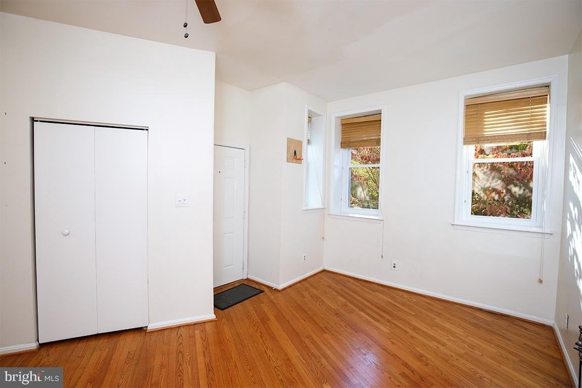 1434 Potomac Ave Se Apt 4 #4 - Photo 7 of 29