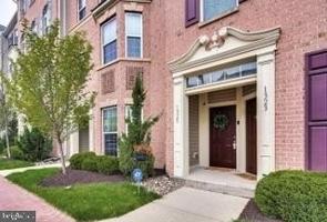 featured image of 1325 Cheswick Ln