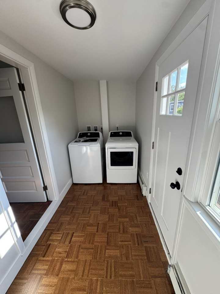 41 Roberts Rd #2 - Photo 5 of 9