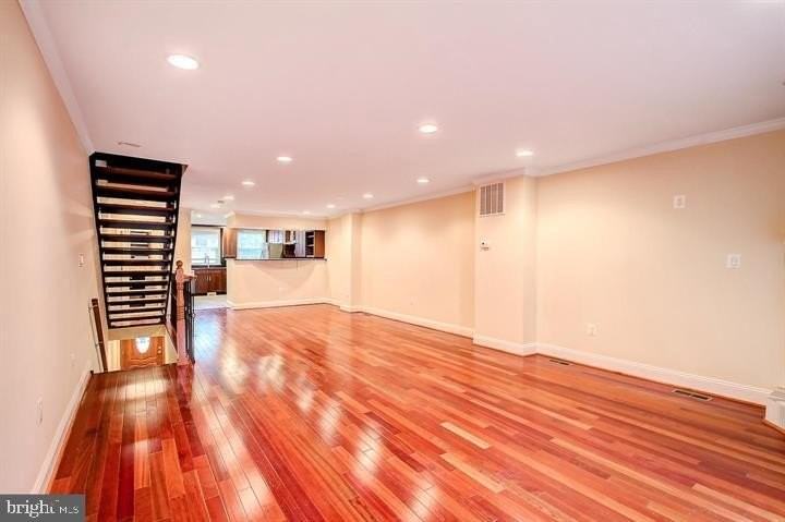 2303 Essex St - Photo 7 of 29