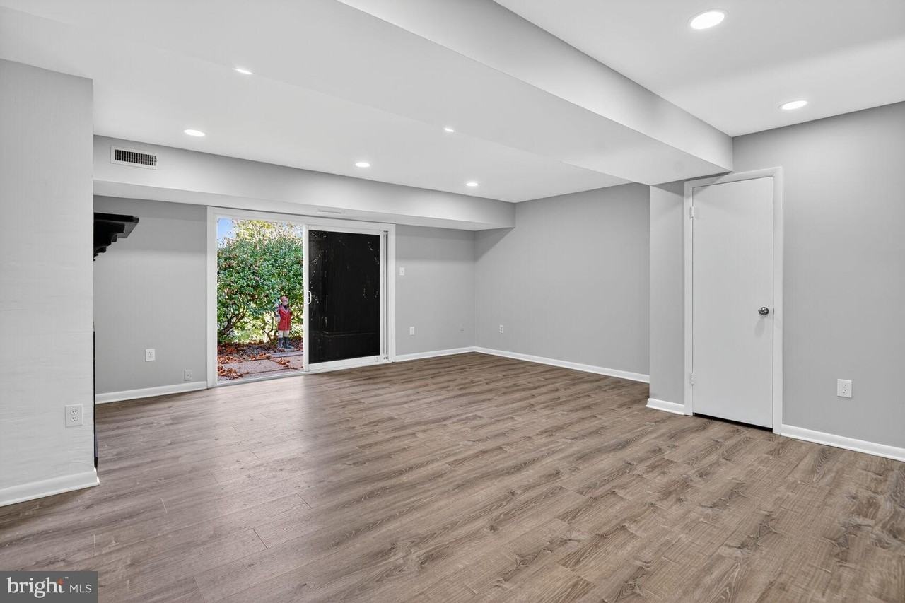 34 Pine Bark Ct - Photo 4 of 25