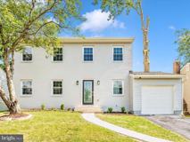 1305 Peachtree Ct - Photo 1 of 1