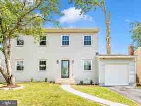 1305 Peachtree Ct - Photo 1 of 1