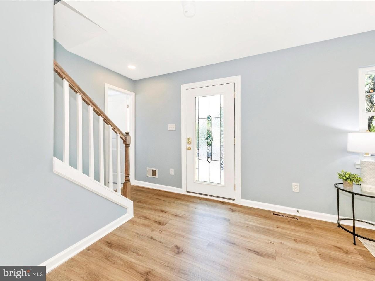 1305 Peachtree Ct - Photo 2 of 49