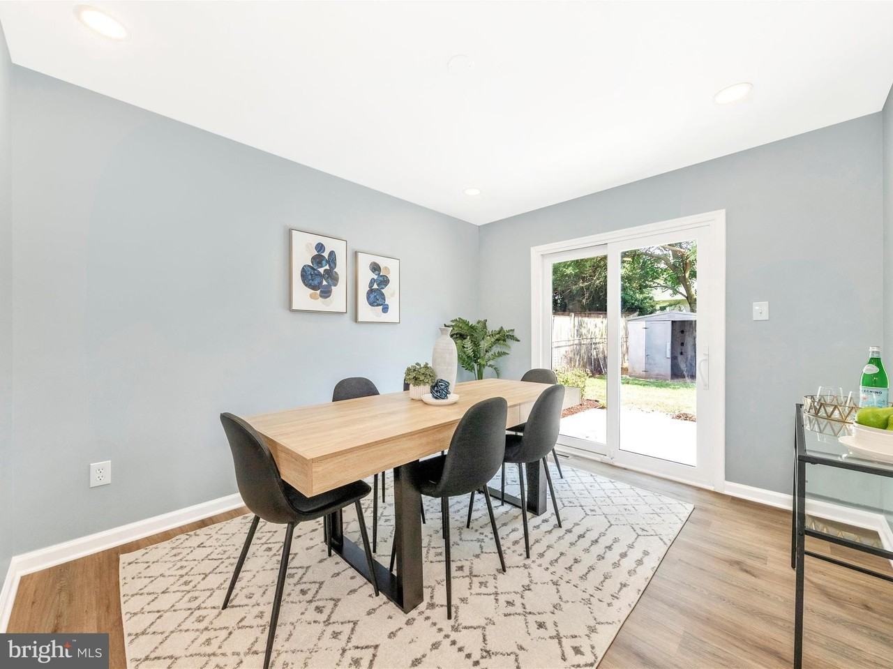 1305 Peachtree Ct - Photo 6 of 49