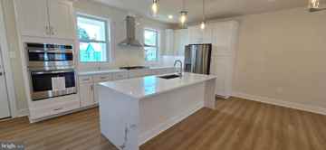 featured image of 416 Chapel Aly Unit 3 #3