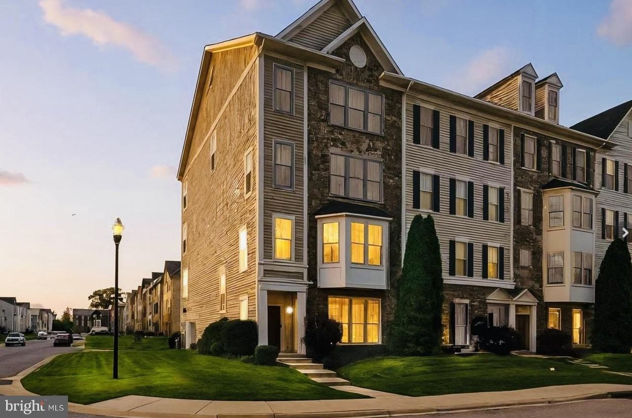 1670 Mohegan Dr Unit A #A - Photo 2 of 44