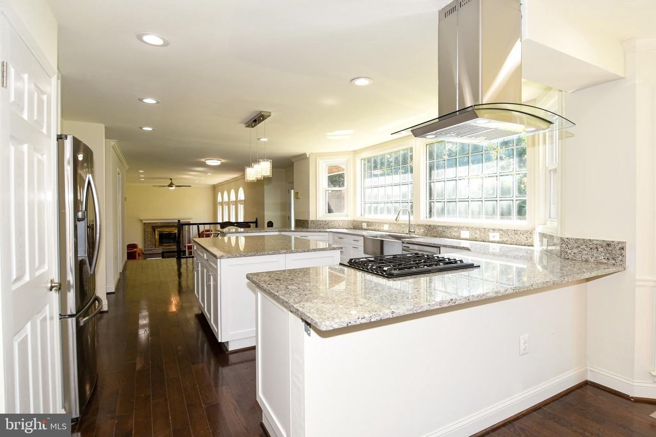 8012 Wingate Drive - Photo 2 of 41