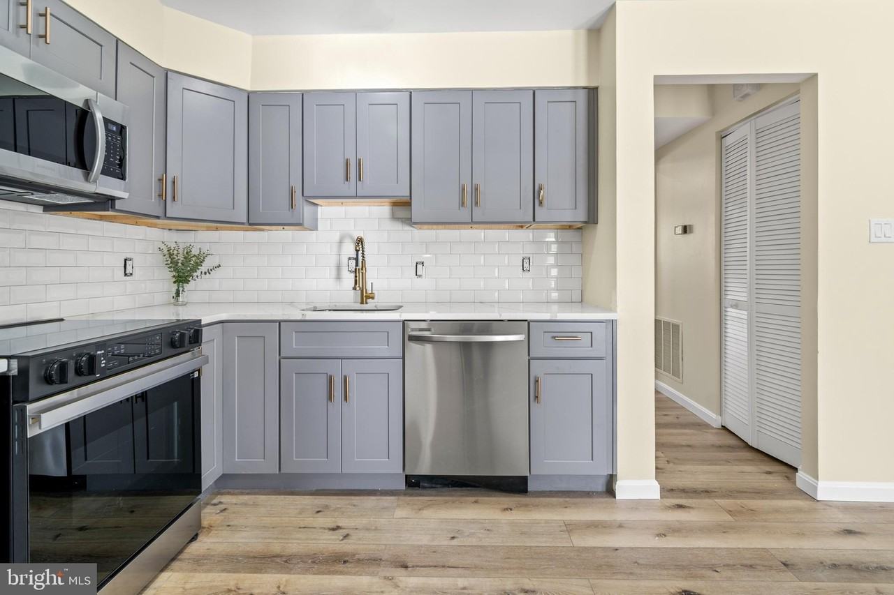 926 West Street - Photo 5 of 22