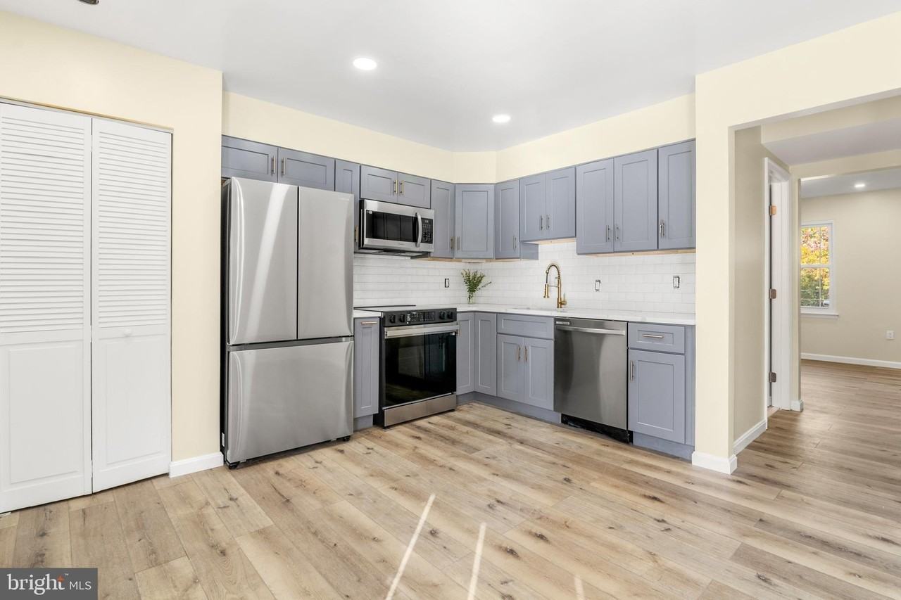 926 West Street - Photo 6 of 22