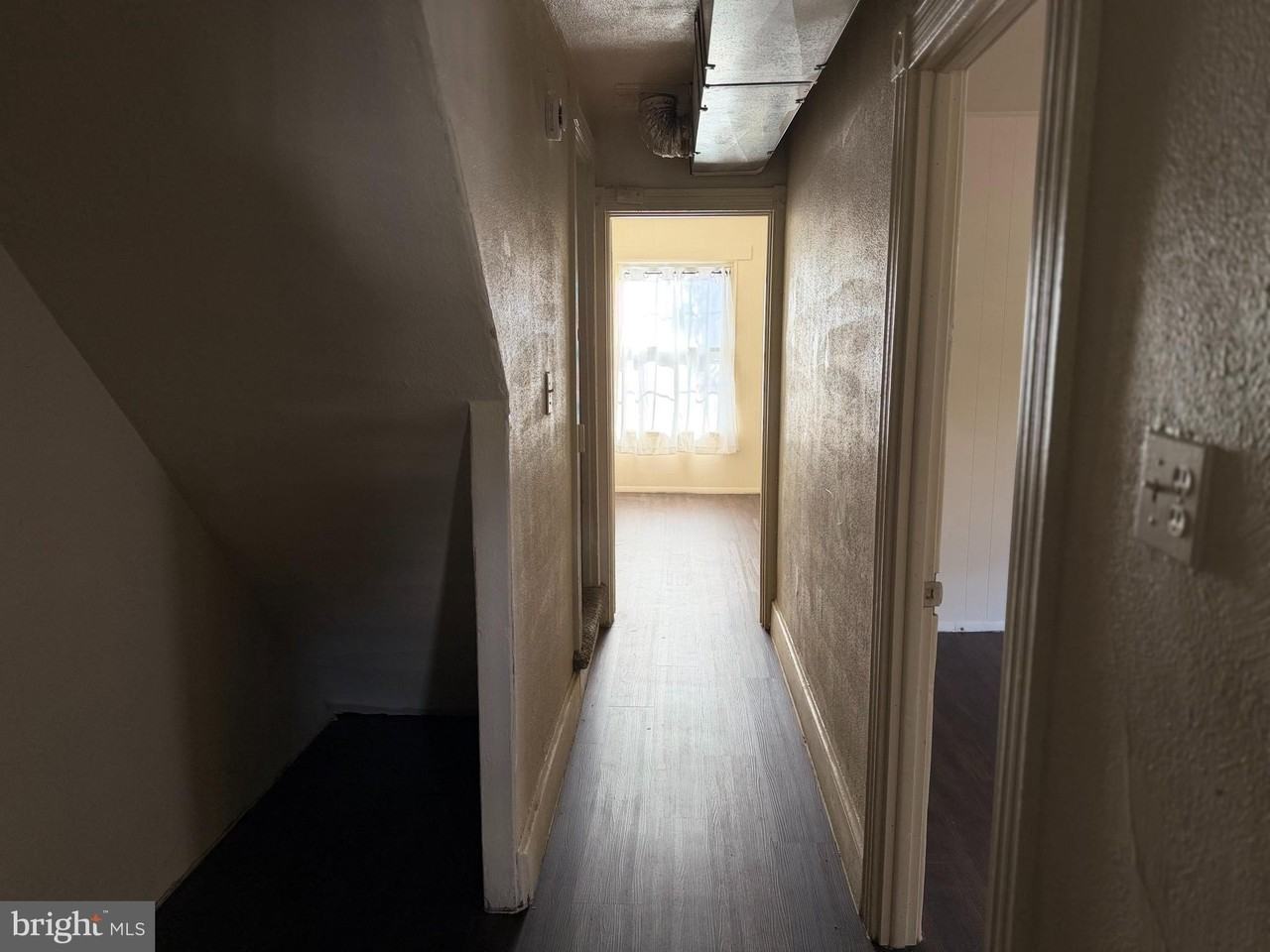 112 W Main St Unit B #B - Photo 5 of 14