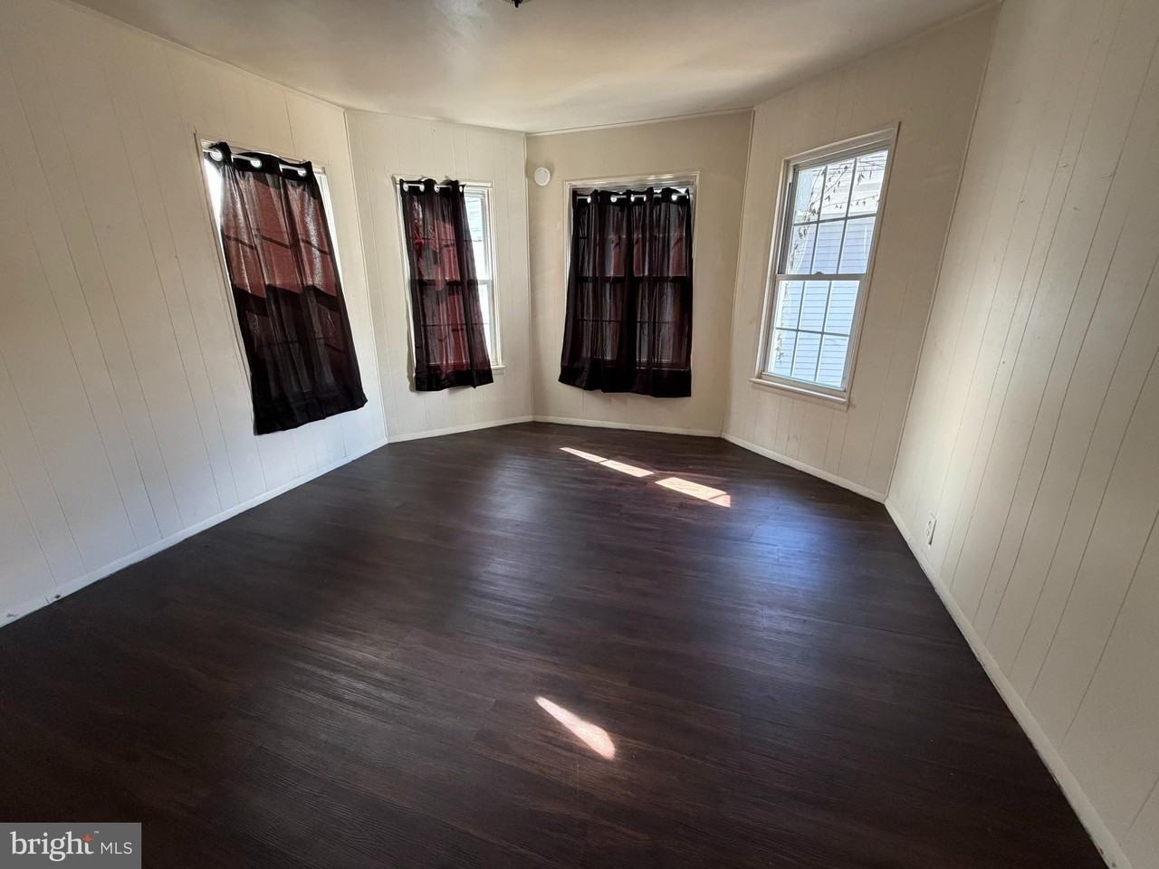 112 W Main St Unit B #B - Photo 6 of 14