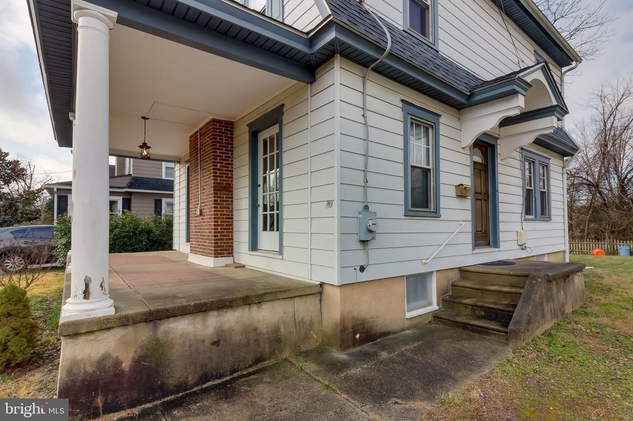 20 Madison Ave - Photo 2 of 20