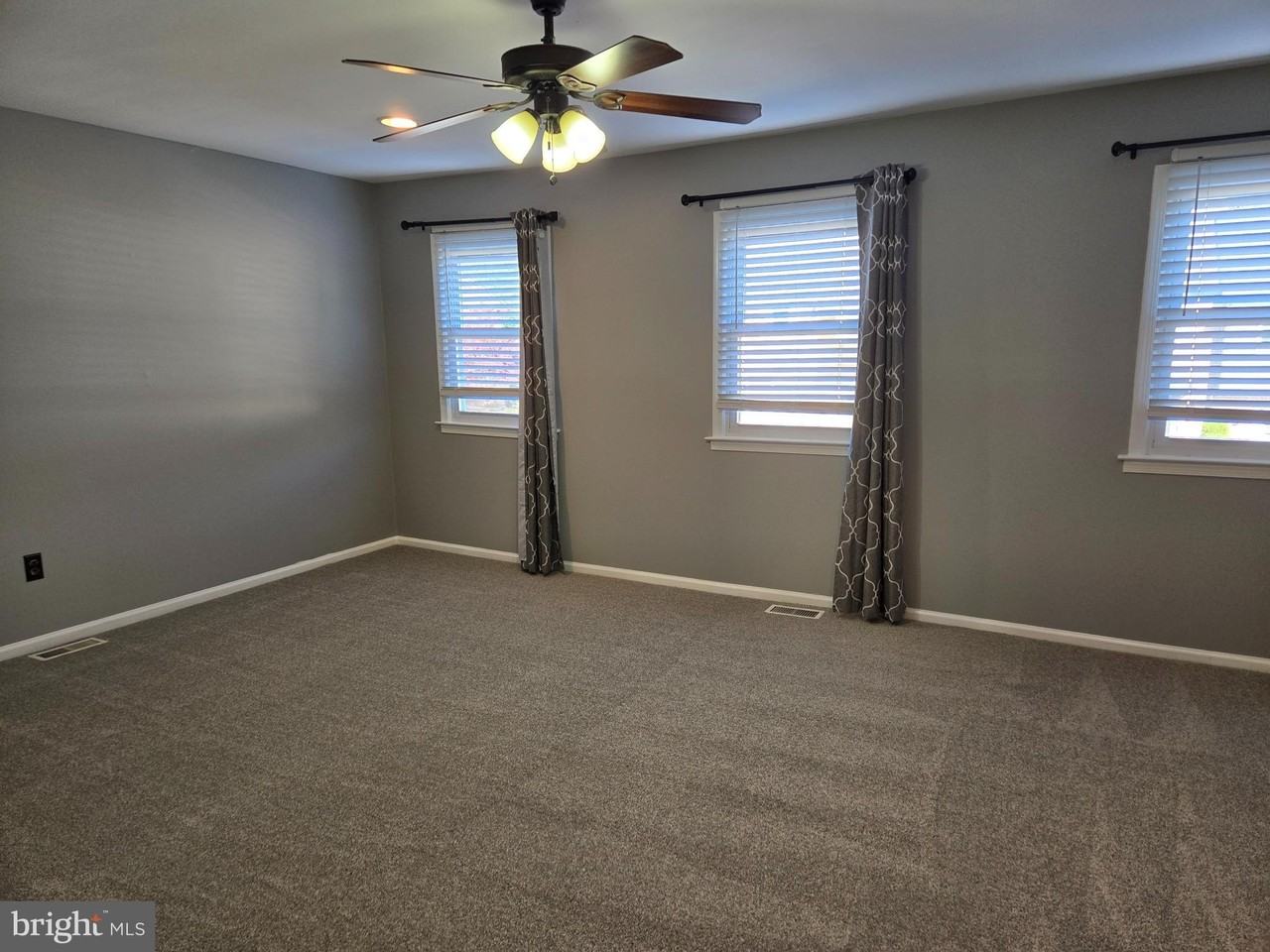 36 Gatehouse Ln - Photo 7 of 13