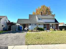 featured image of 289 Goldenridge Dr