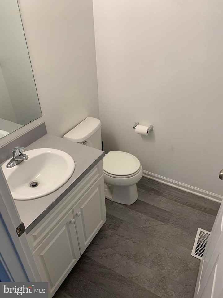 5104 Arbor Hill Ct - Photo 4 of 45