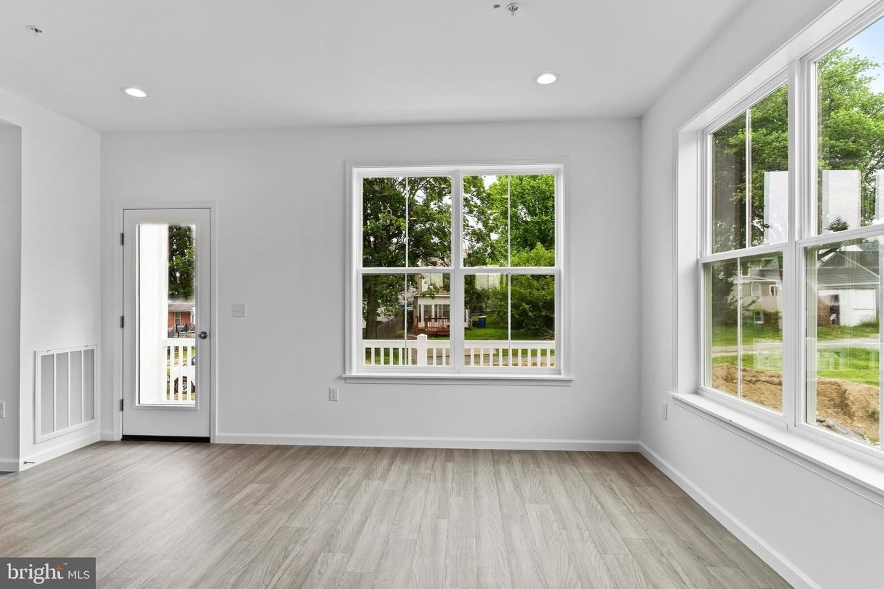 31 S 19th St - Photo 6 of 29