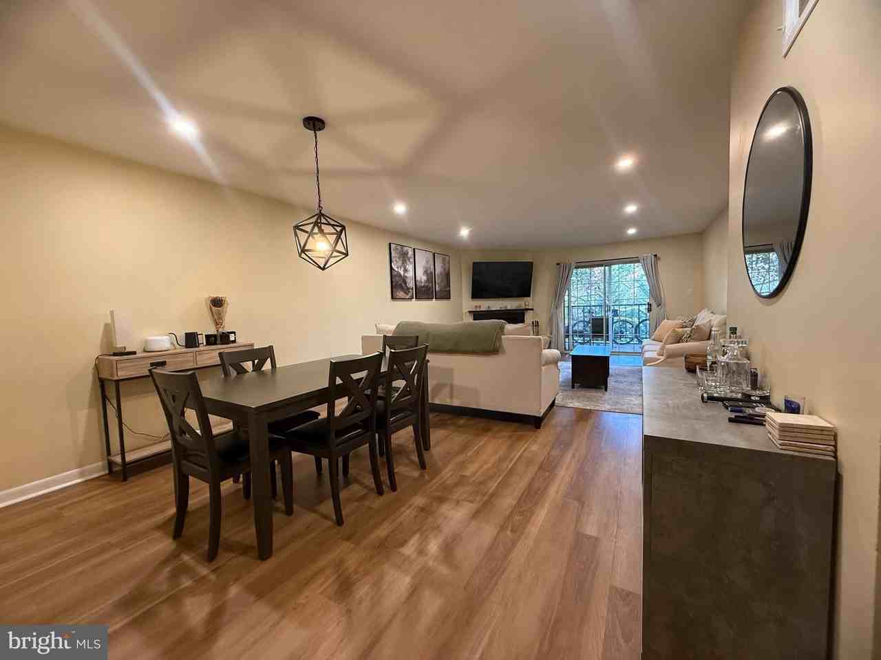 180 Valley Stream Circle - Photo 4 of 19