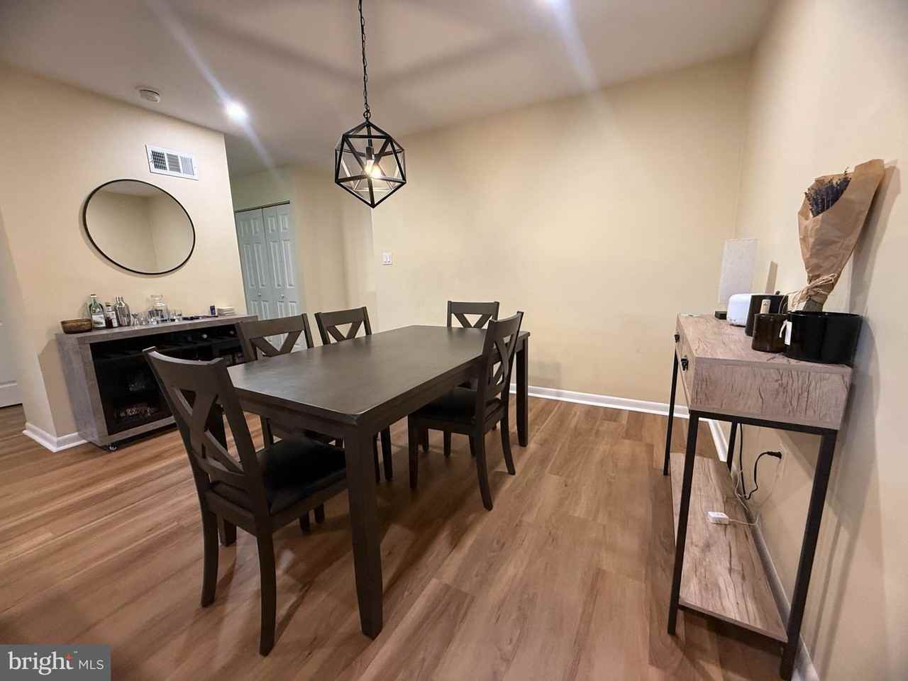 180 Valley Stream Circle - Photo 5 of 19