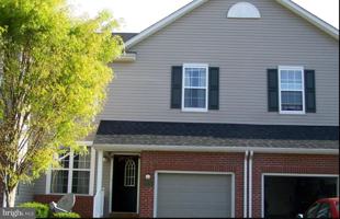 featured image of 414 Nottingham Ln