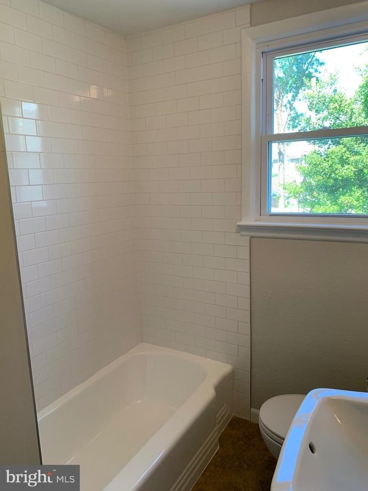 316 Harry Street #2ndFL - Photo 7 of 11