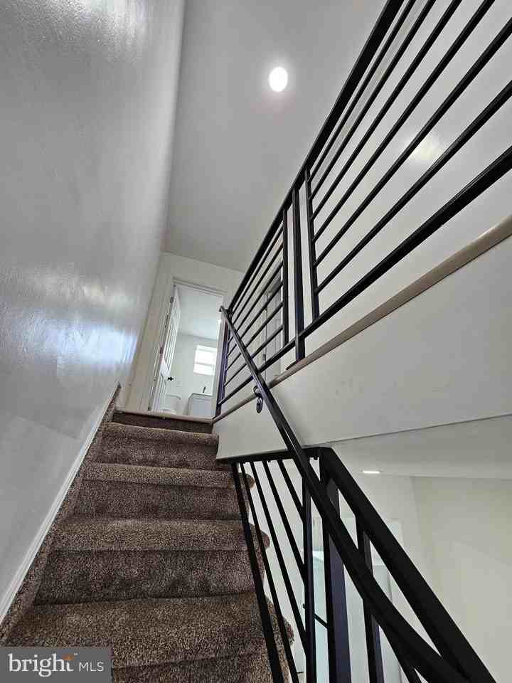 3173 Salmon St - Photo 7 of 21