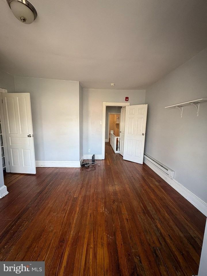 1220 N 55th St Apt 3 #3-3rdFL - Photo 5 of 11