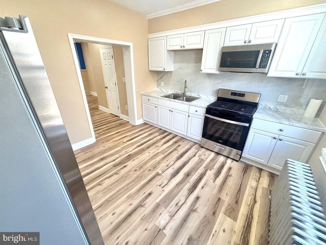 2038 Dorrance Street - Photo 6 of 18