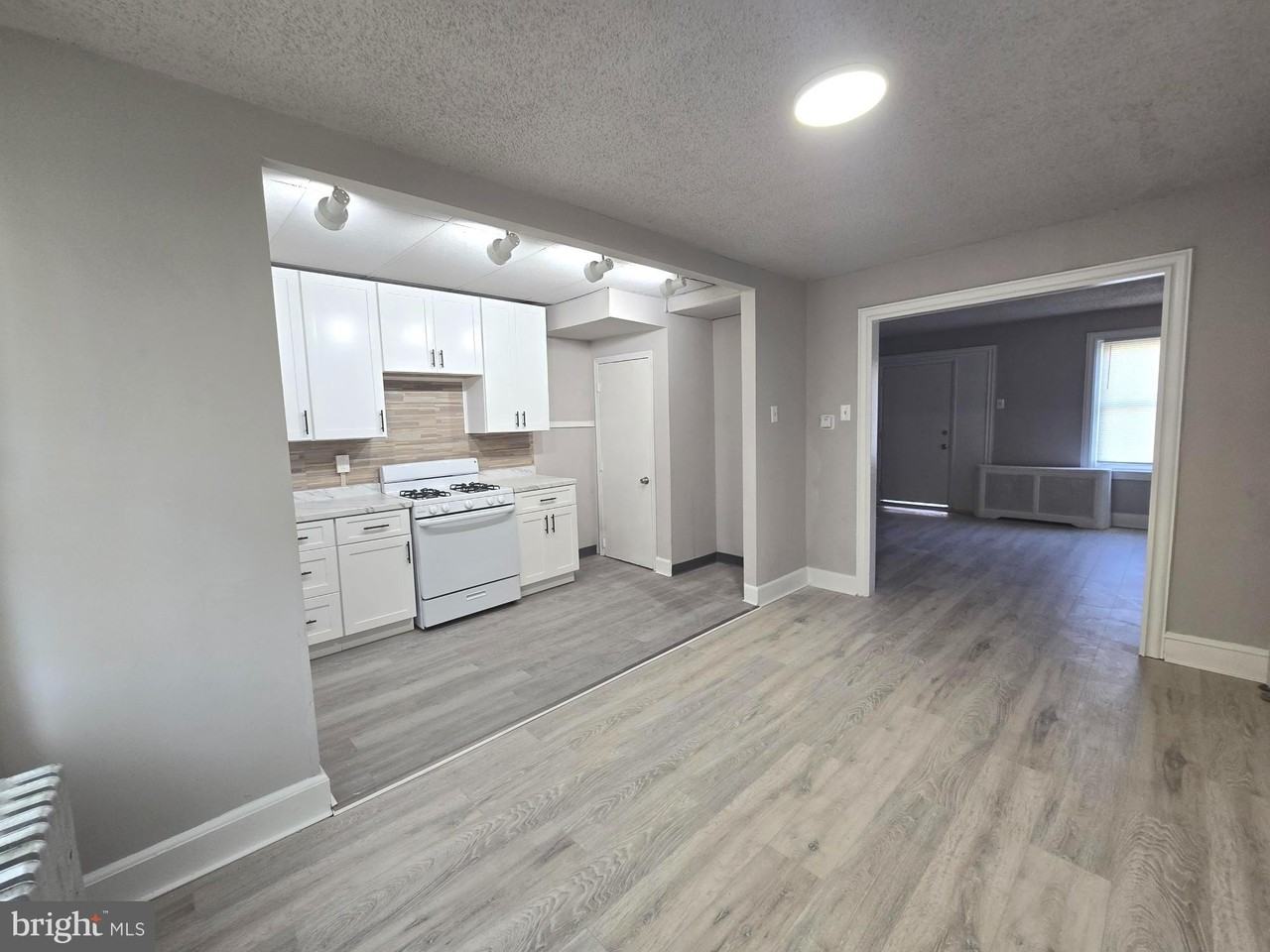 2642 S 67th St - Photo 5 of 23