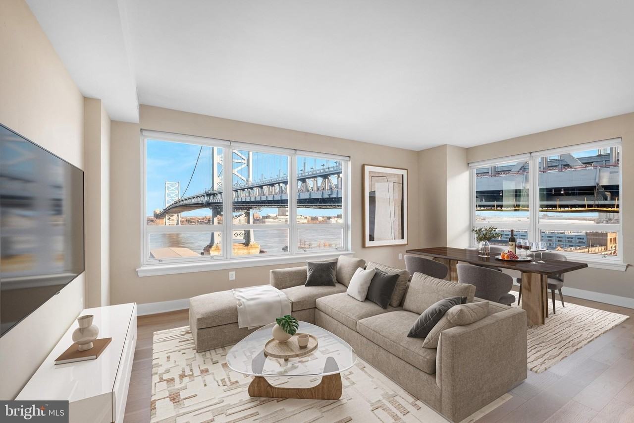 235 North Christopher Columbus Boulevard #505