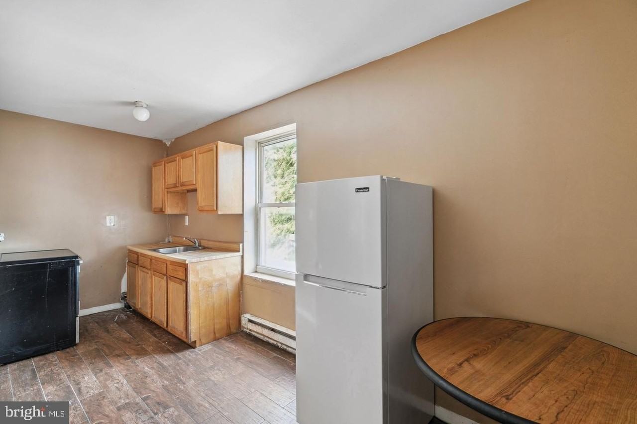 301 West York Street - Photo 6 of 18