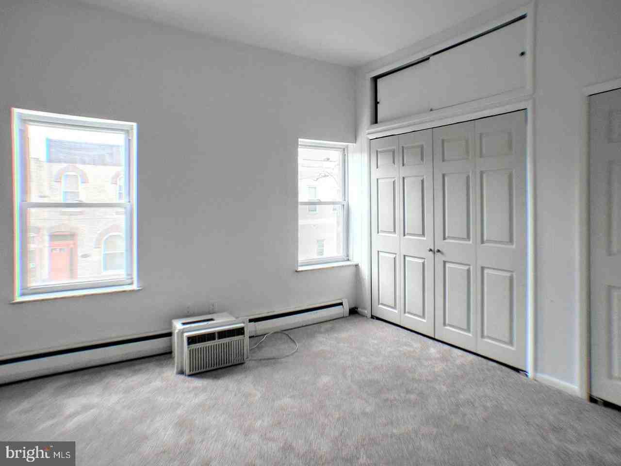 1325 Porter Street - Photo 4 of 5