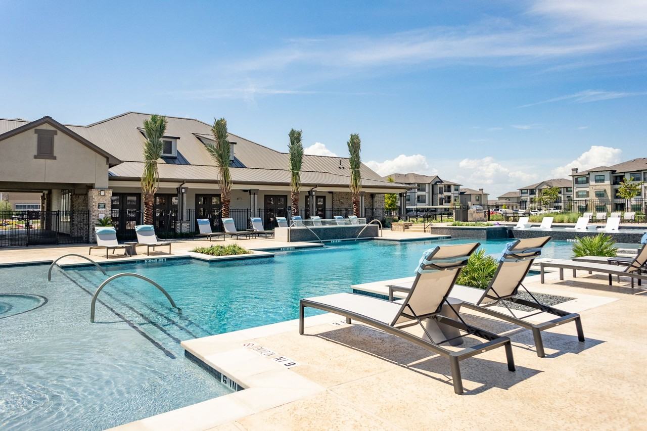 Hawthorne at Bay Forest - Photo 5 of 43