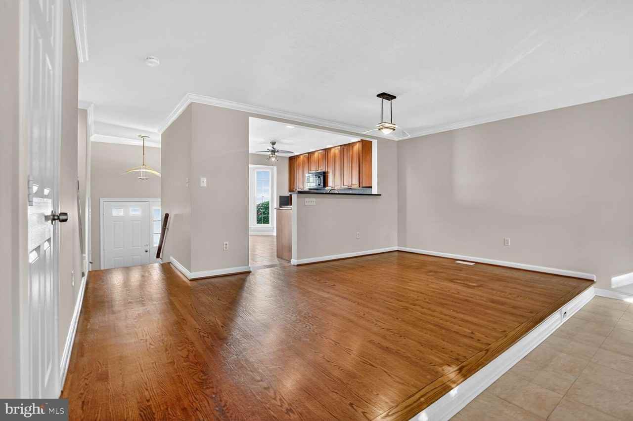 6836 Kerrywood Cir - Photo 2 of 22