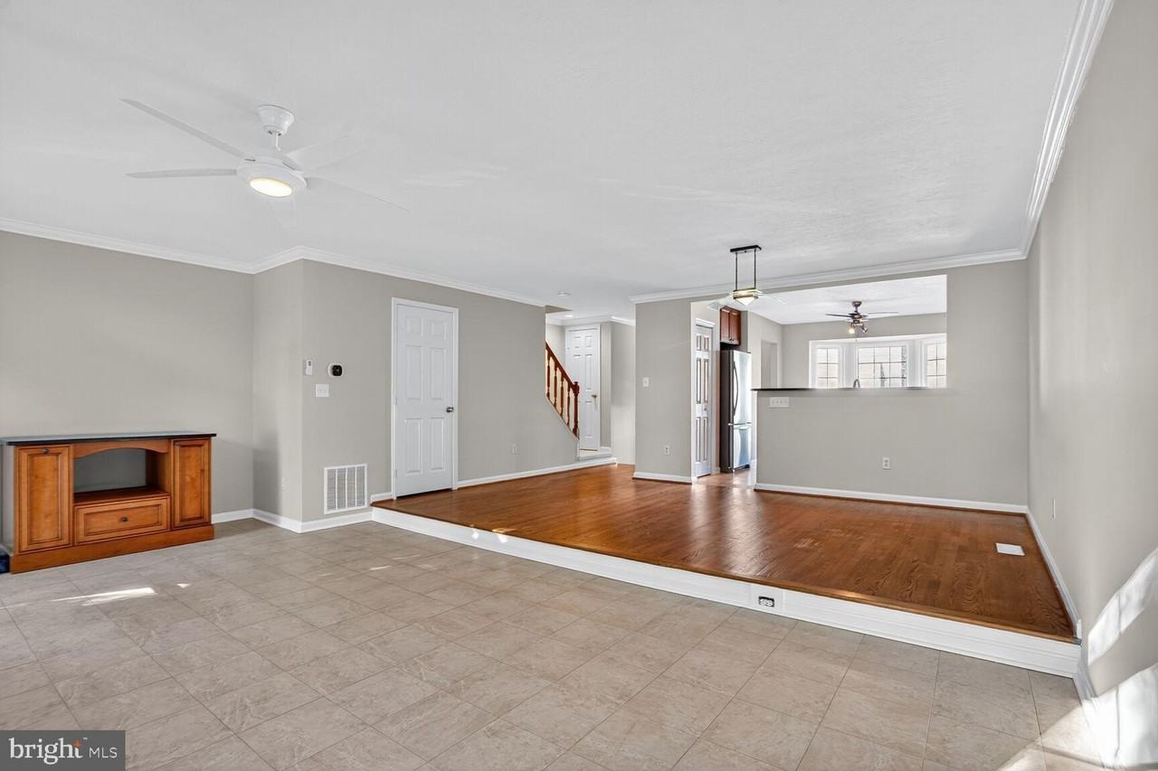 6836 Kerrywood Cir - Photo 7 of 22