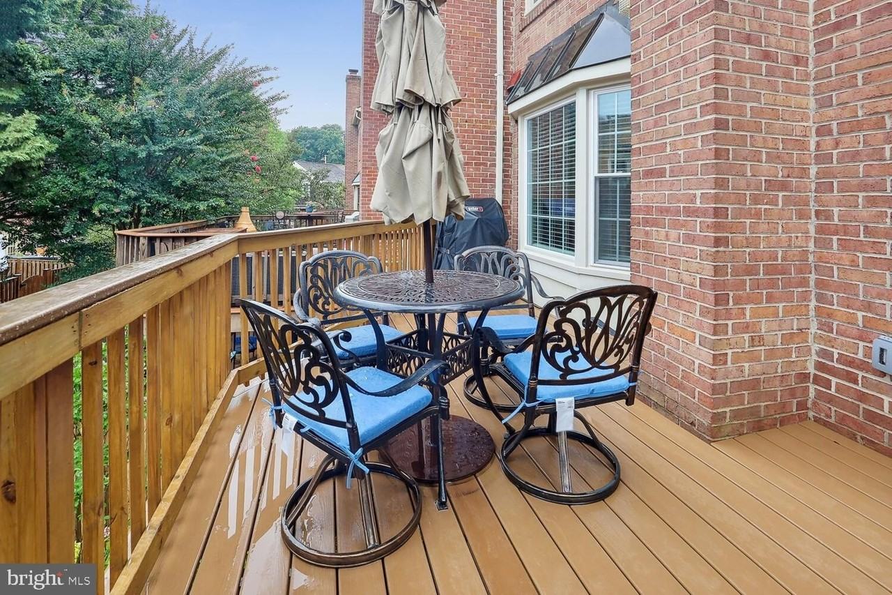 2292 Idylwood Station Lane - Photo 5 of 18