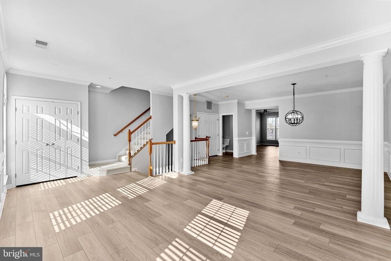 41848 Inspiration Terrace - Photo 4 of 44