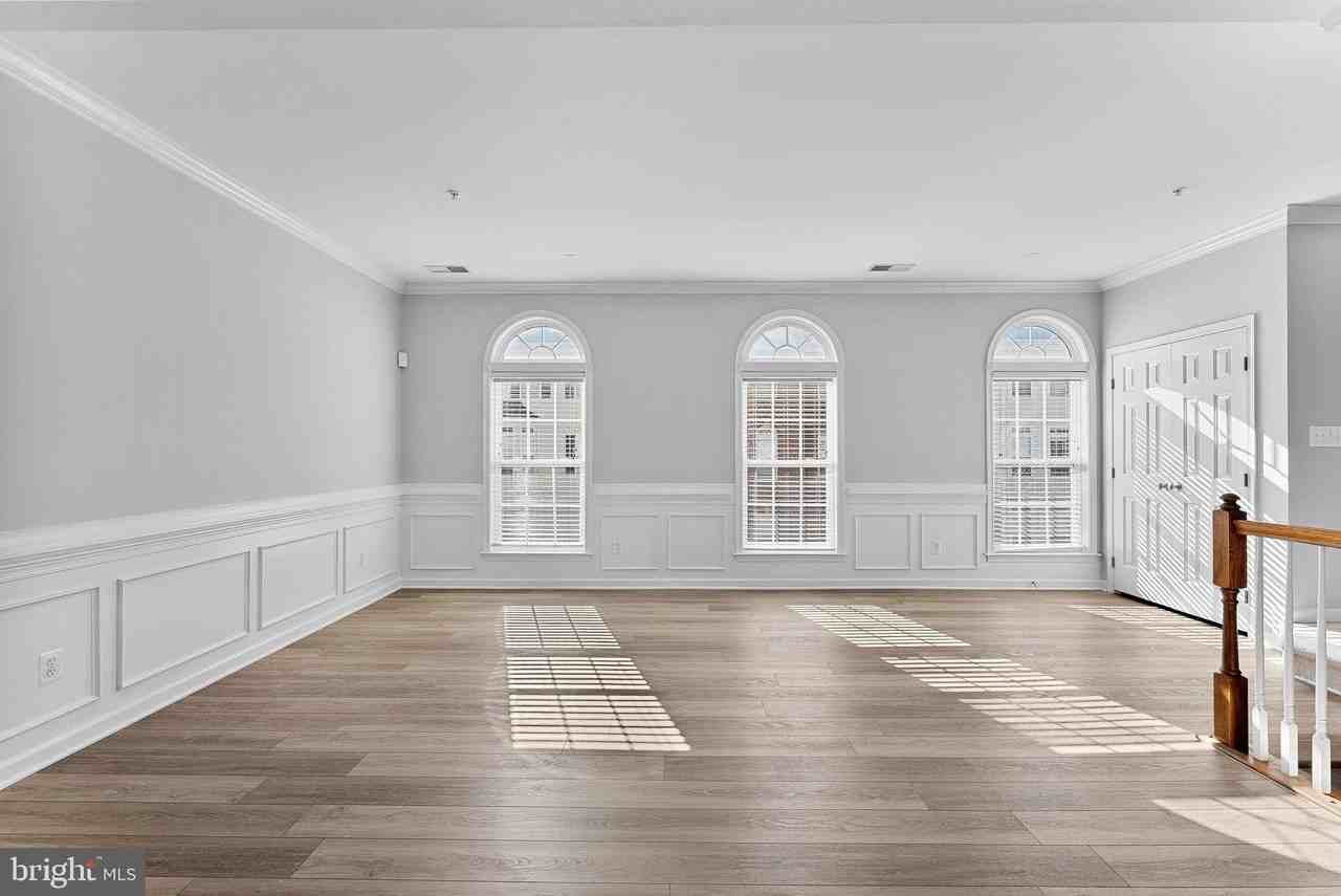 41848 Inspiration Terrace - Photo 5 of 44