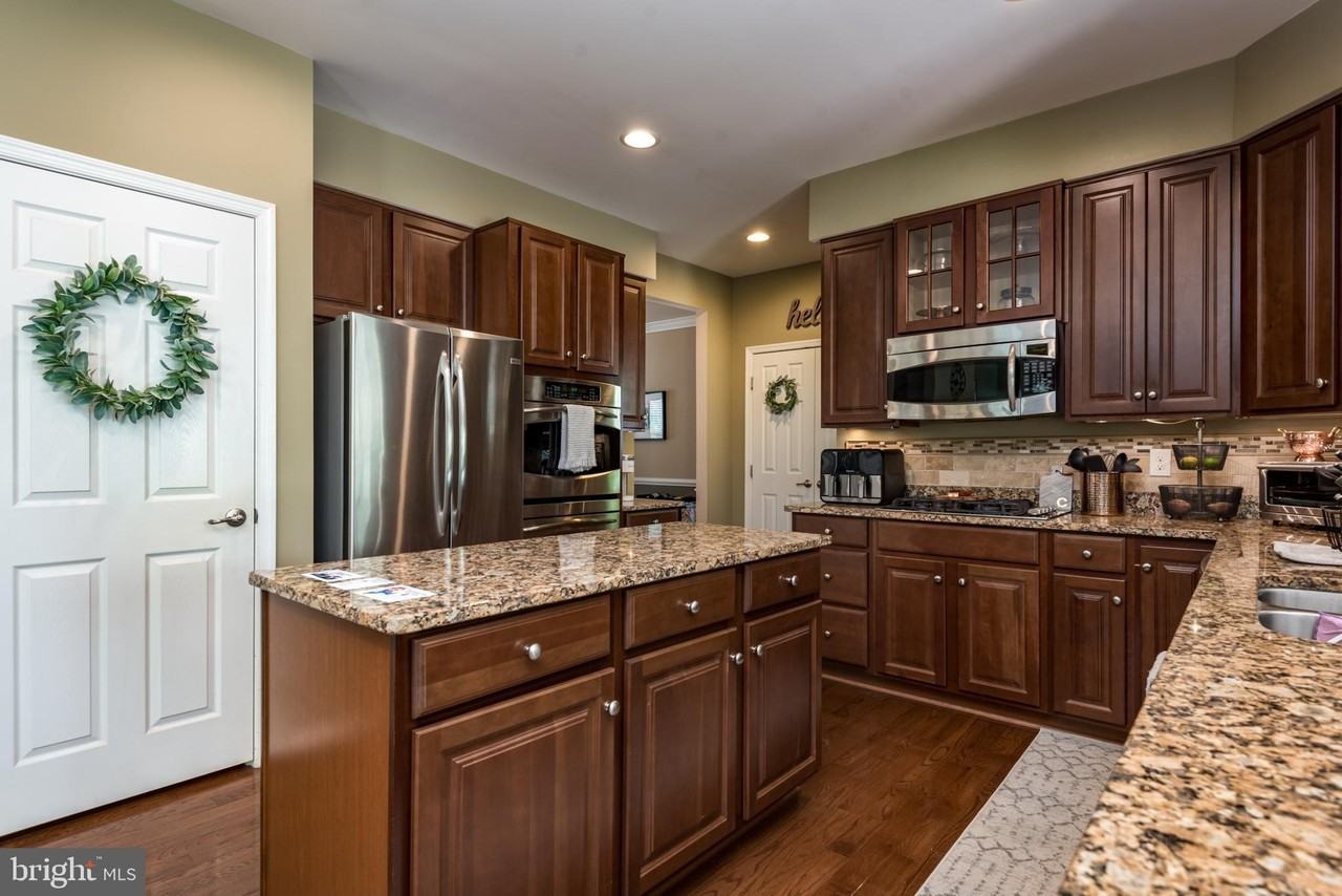 13724 Hastenbeck Drive - Photo 7 of 33