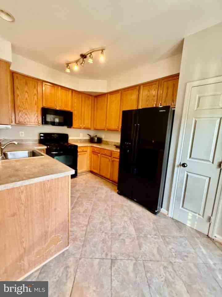 3362 Nadia Loop - Photo 4 of 12