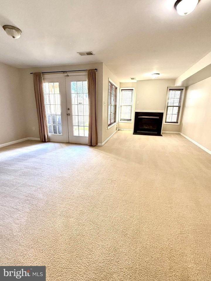 3362 Nadia Loop - Photo 6 of 12