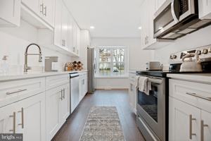 featured image of 15 Tall Oaks Ct