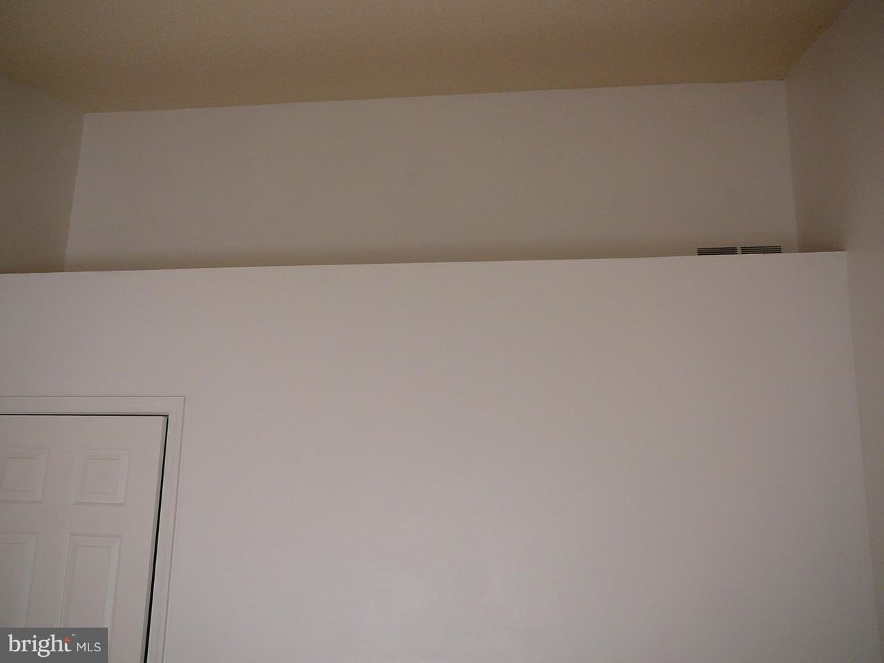 302 Harrogate Rd - Photo 2 of 32