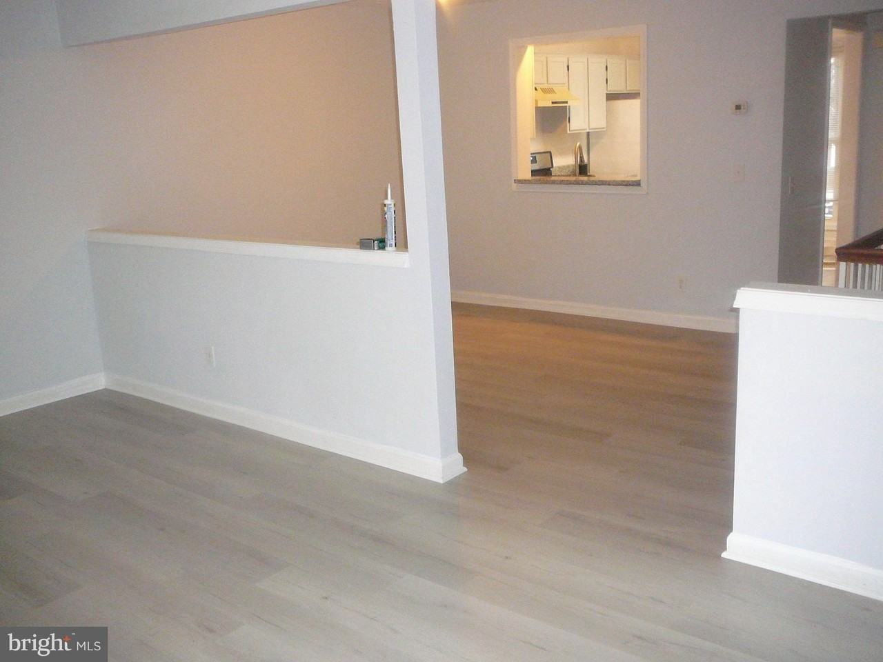 302 Harrogate Rd - Photo 7 of 32