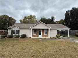 featured image of 290 Janet Ave